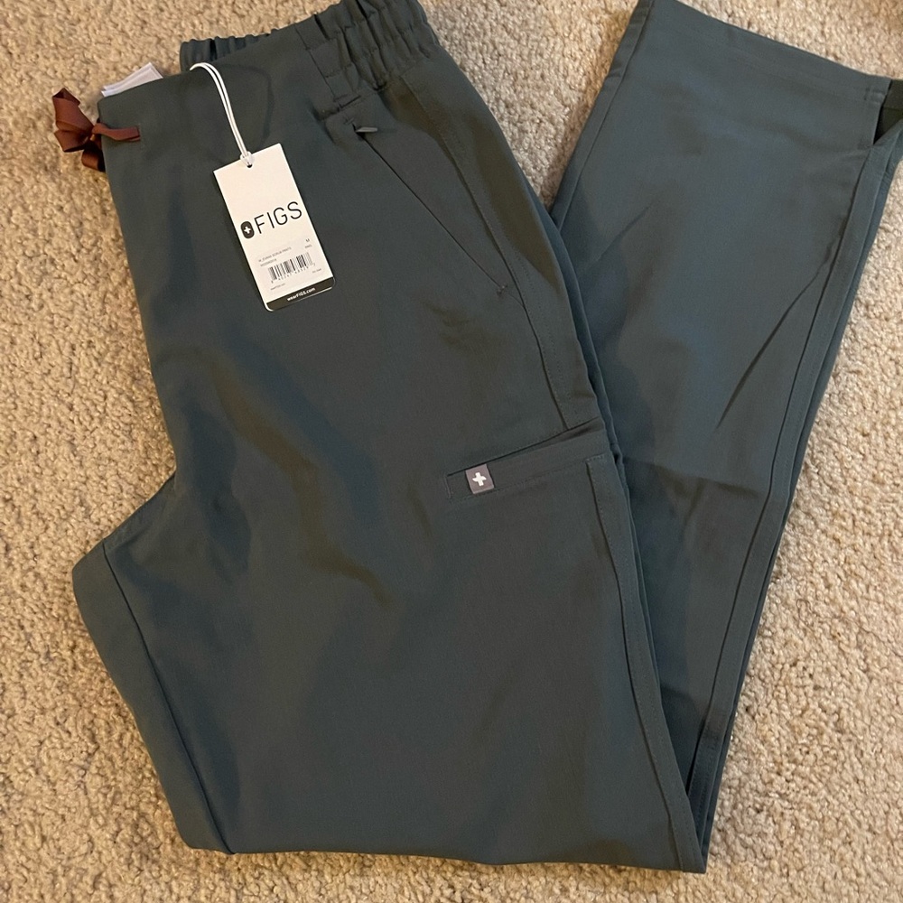 NWT figs Evans style